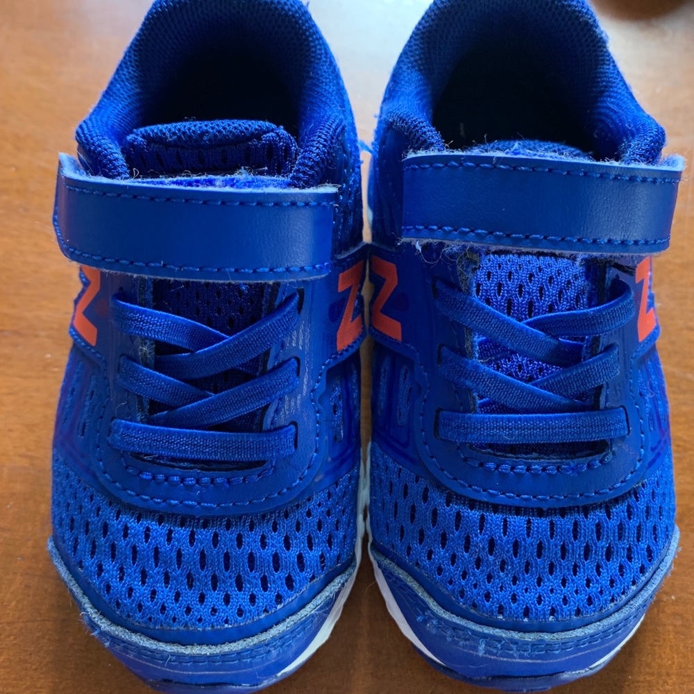 New Balance 680v5 Running shoes